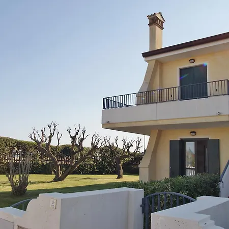 アパート In Portosole E Tamerici Con Piscina-cavallino Treporti カヴァッリーノ・トレポルティ