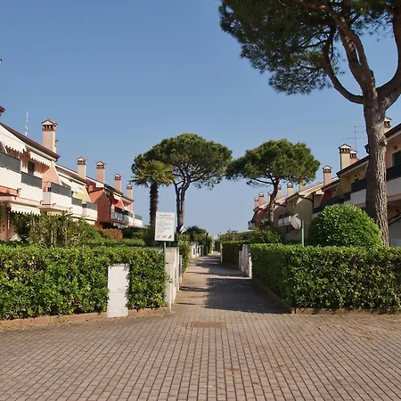 In Portosole E Tamerici Con Piscina-cavallino Treporti