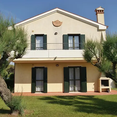 In Portosole E Tamerici Con Piscina-cavallino Treporti