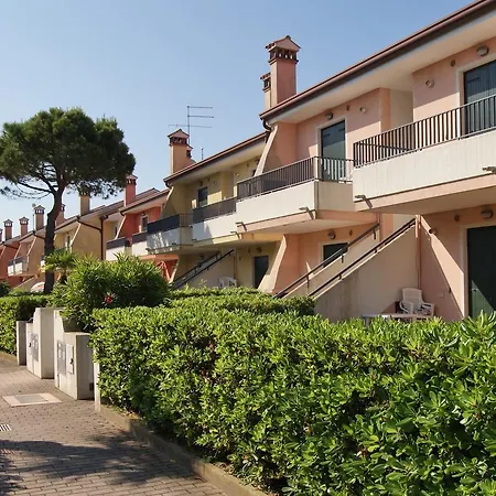 In Portosole E Tamerici Con Piscina-cavallino Treporti Lägenhet *