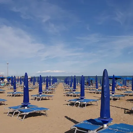 In Portosole E Tamerici Con Piscina-cavallino Treporti アパート カヴァッリーノ・トレポルティ